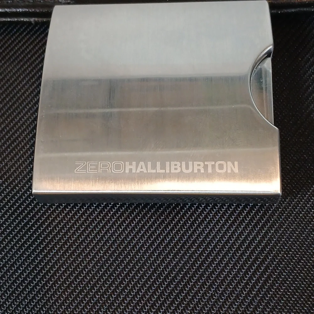 Zero Halliburton Black Leather/Fabric Briefcase/ Document Case Bag Men/Unisex